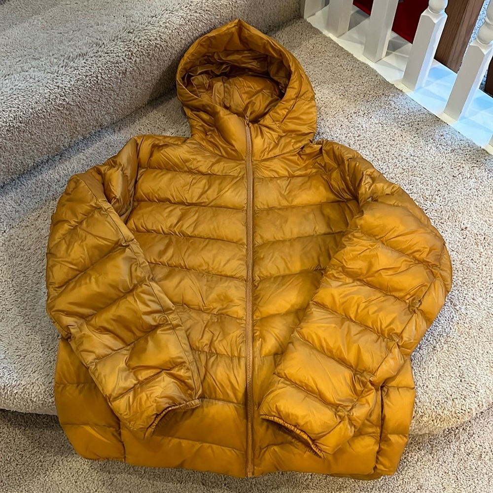 UNIQLO Light Down Packable Jacket